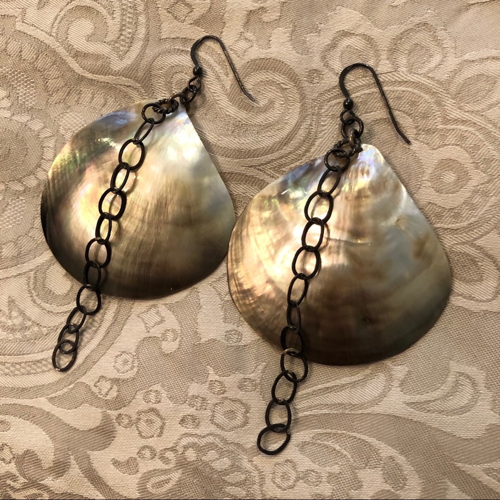 Shell Dangle Earrings - image 2